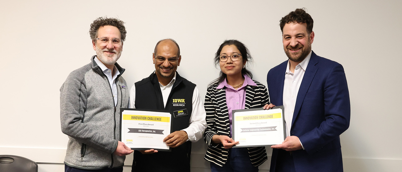 Photo of Innovation Challenge Winners S5G Therapeutics and Cellular Engineering Technologies